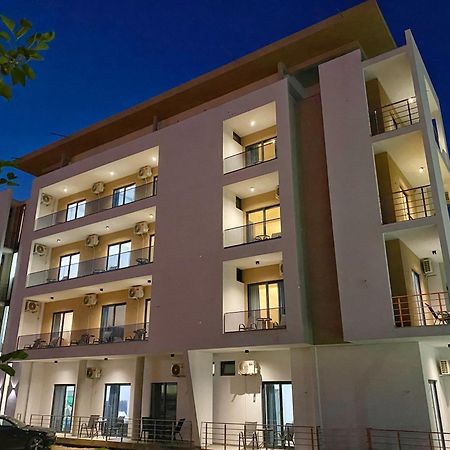 Supreme Luxury Aparthotel Ulcinj Exteriör bild